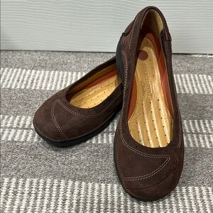 Clarks Structured Brown Flats